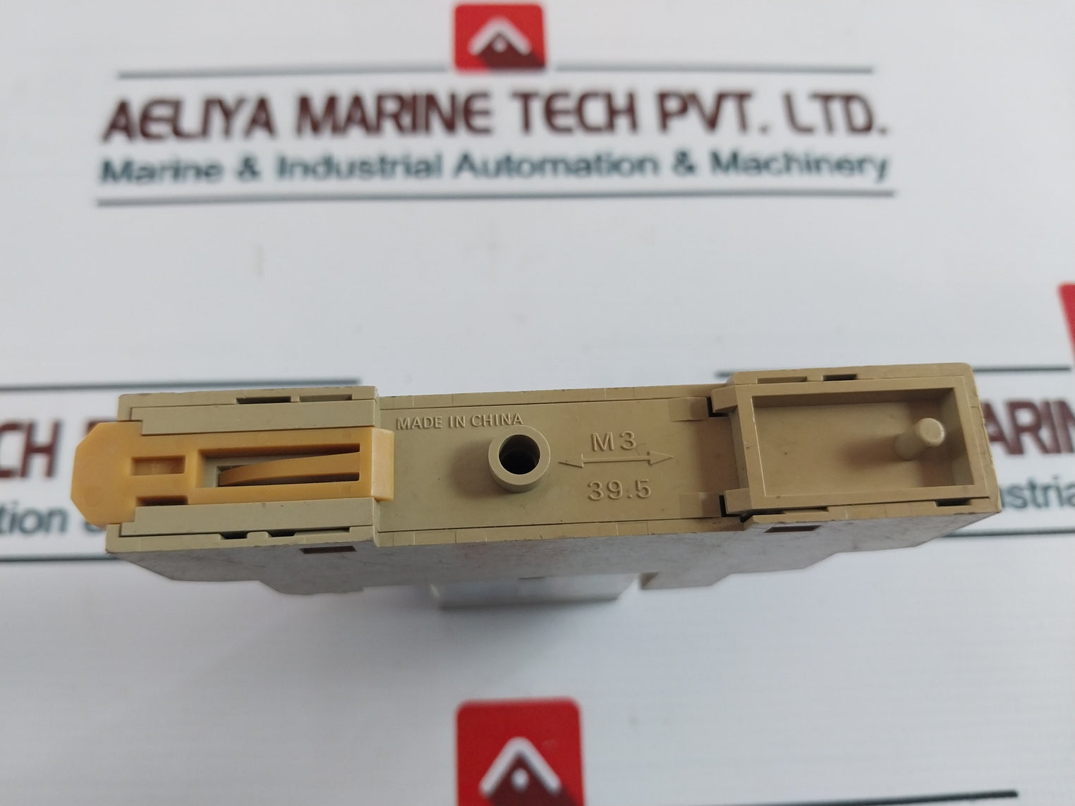 Omron G2R-1-snd (S) Plug-in Relay With Base 24V Dc