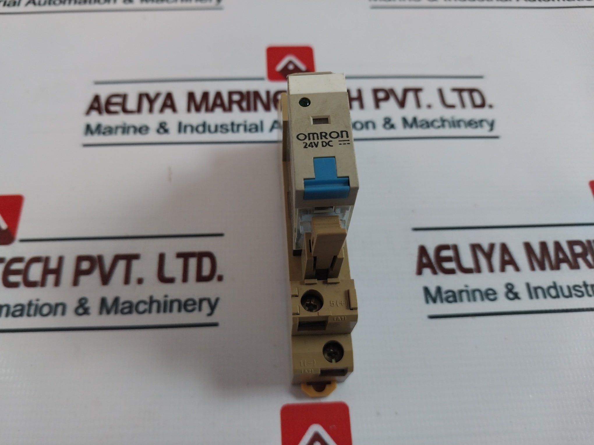 Omron G2R-1-snd (S) Plug-in Relay With Base 24V Dc