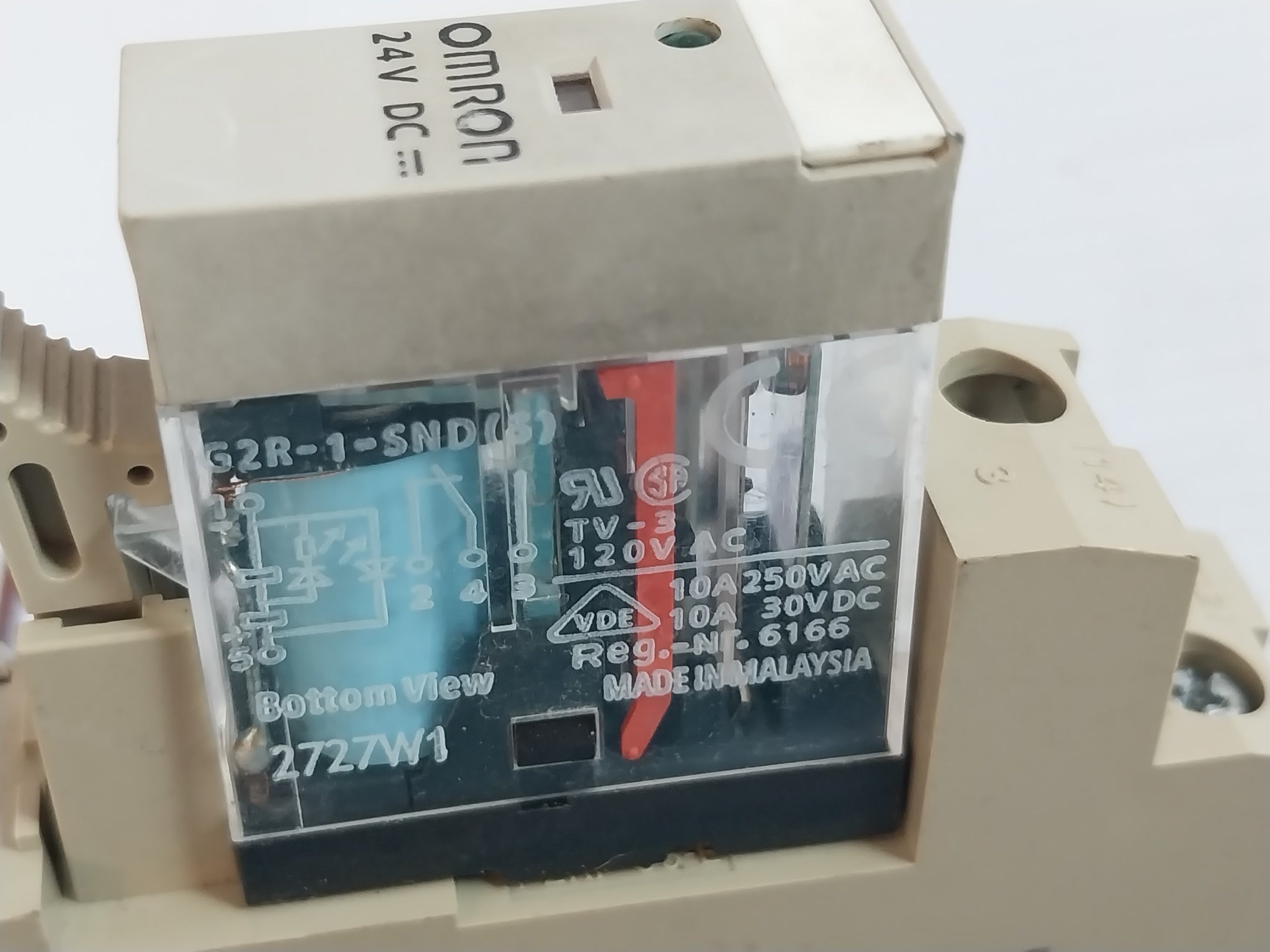 Lot of 3X Omron G2R-1-SND (S) Plug-In Relay With Socket 24V DC