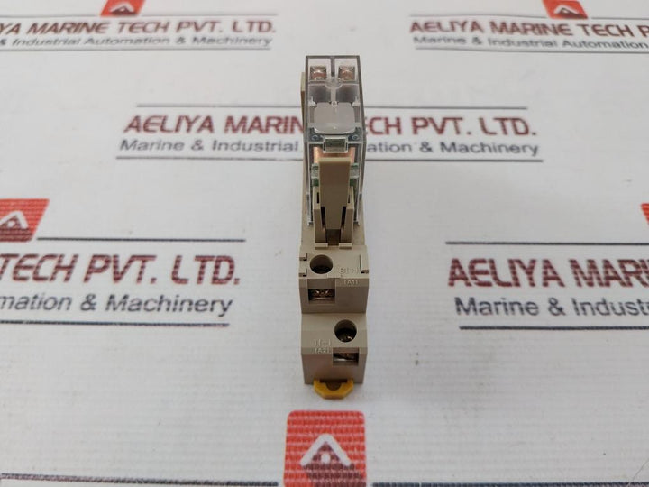 Omron G2R-2-sn Relay With Socket 24Vdc 1482C