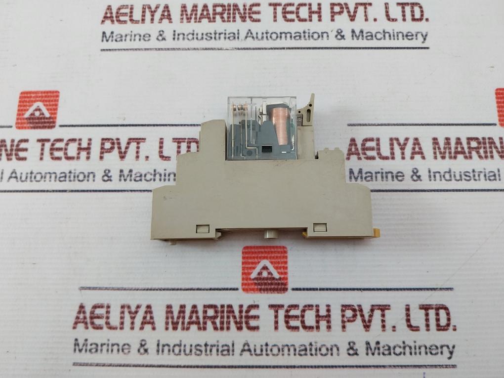 Omron G2R-2-sn Relay With Socket 24Vdc 1482C