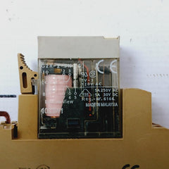 Omron G2R-2-sn (S) General Purpose Relay With Socket 17Y3C 230V Ac~