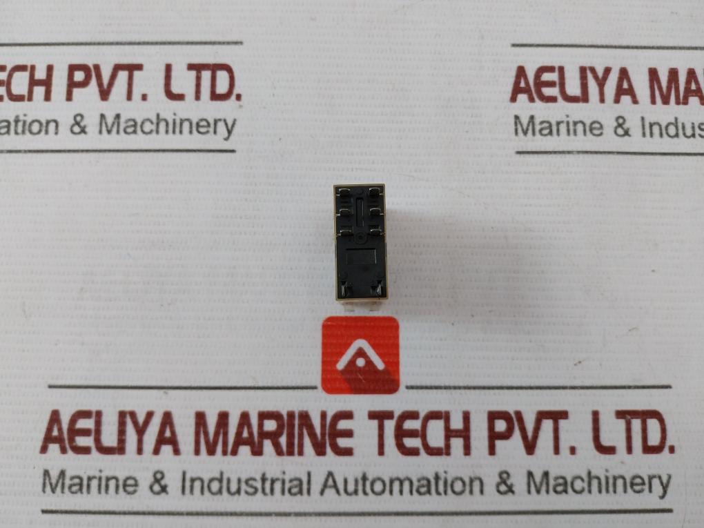 Omron G2R-2-snd 8 Pin Plug In Relay 5A 250Vac 30Vdc Max 5A 250V