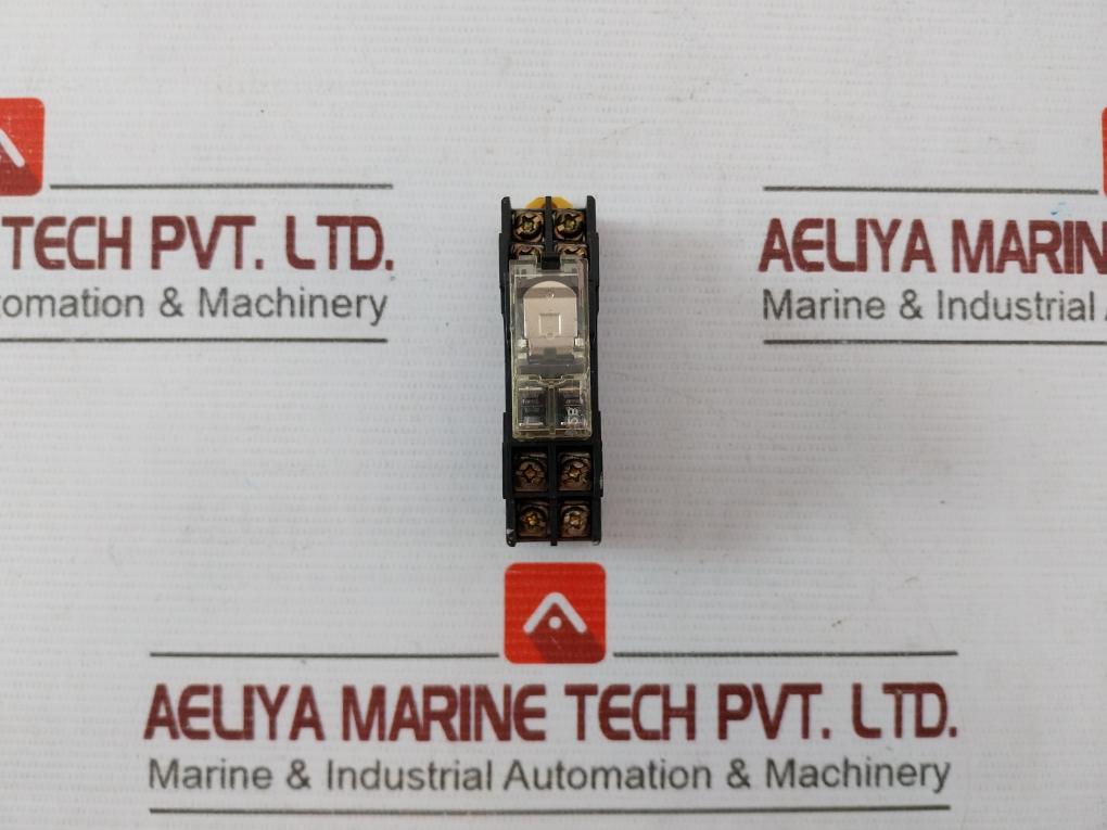 Omron G2R-2-snd 8 Pin Plug In Relay 5A 250Vac 30Vdc Max 5A 250V