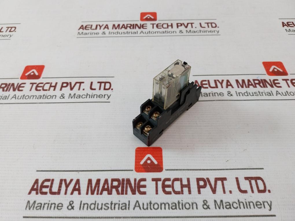 Omron G2R-2-snd 8 Pin Plug In Relay 5A 250Vac 30Vdc Max 5A 250V