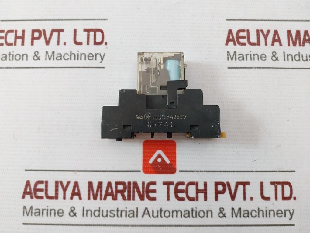 Omron G2R-2-snd 8 Pin Plug In Relay 5A 250Vac 30Vdc Max 5A 250V