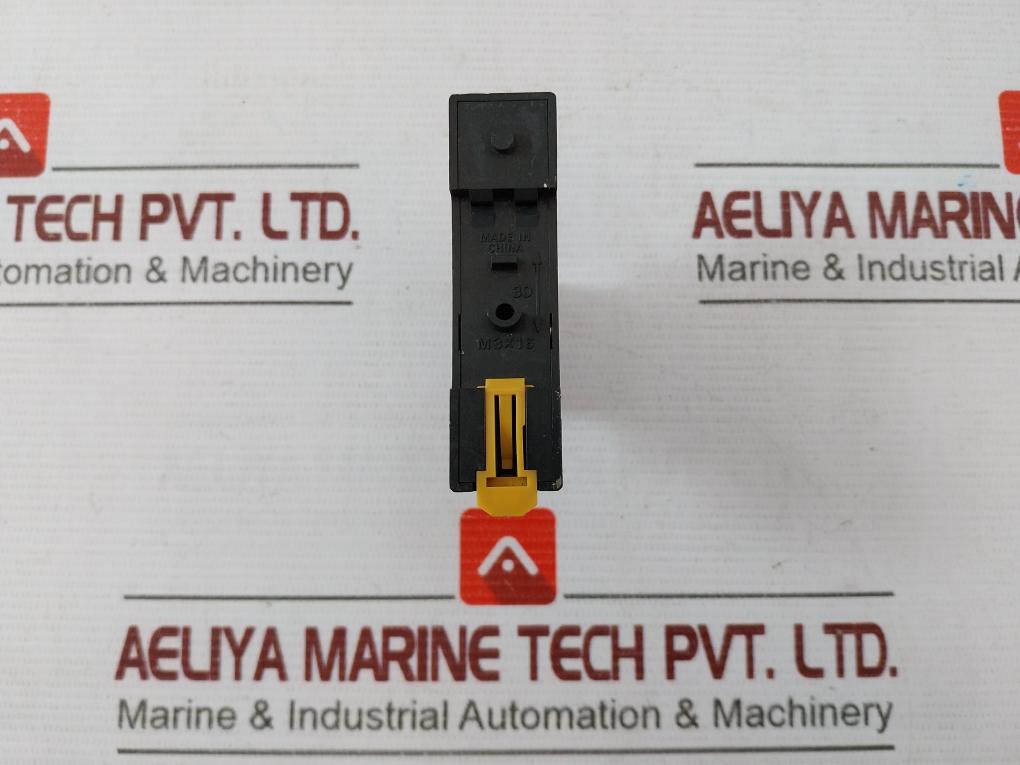 Omron G2R-2-snd 8 Pin Plug In Relay 5A 250Vac 30Vdc Max 5A 250V