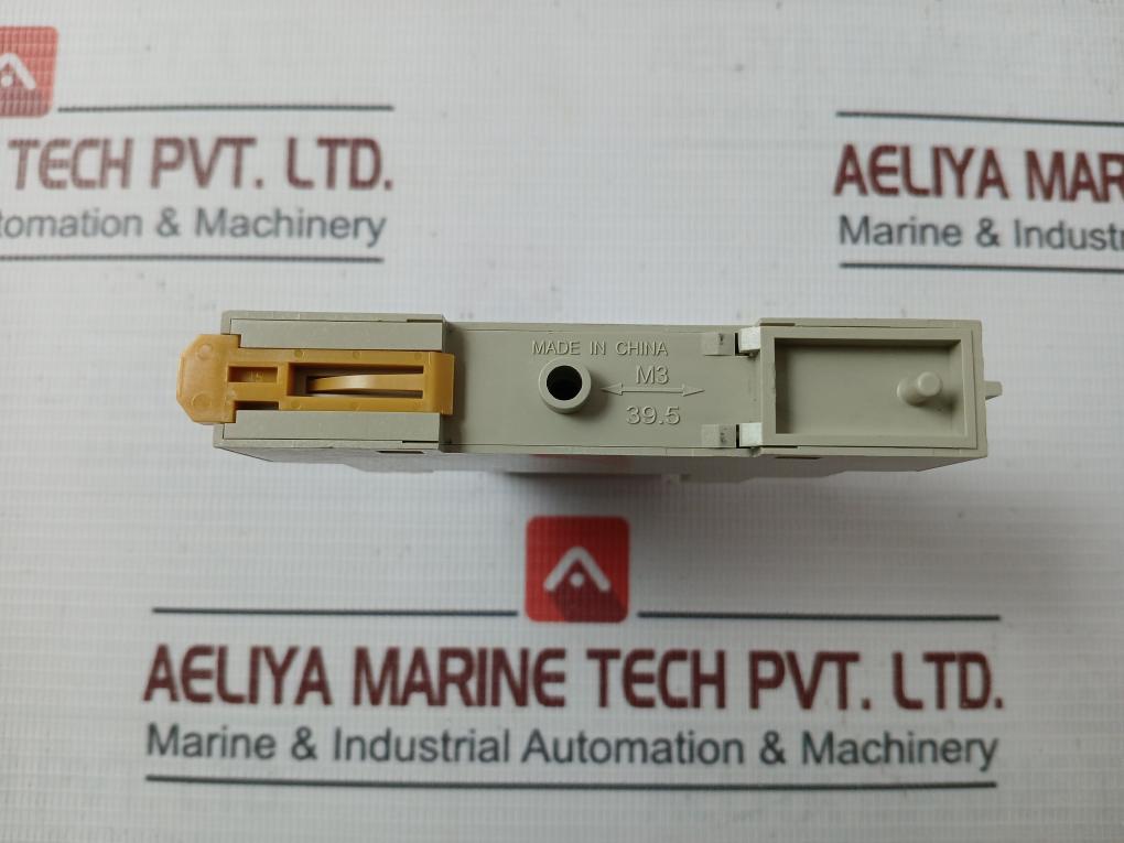 Omron G2R-2-sndi (S) General Purpose Relay With Base 120V Ac 24V Dc