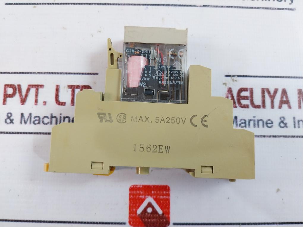 Omron G2R-2-sni(S) General Purpose Relay With Socket 5A 250V Ac