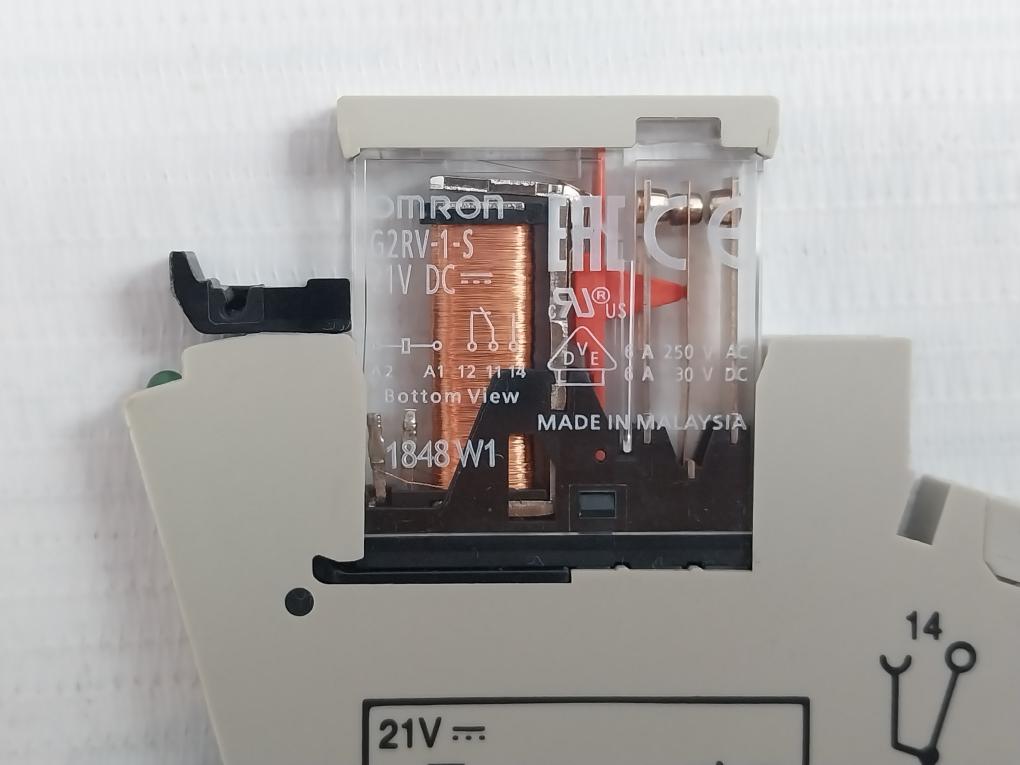Omron G2Rv-sl500 Interface Relay Use 0.1 In Or 2.5Mm