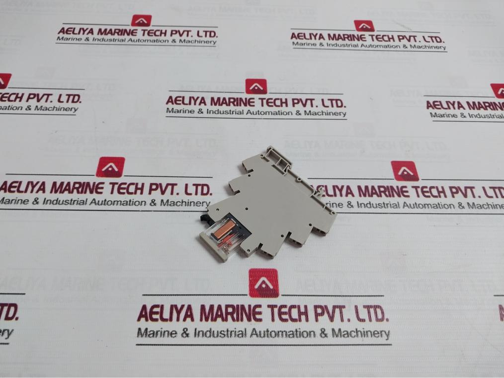 Omron G2Rv-sl500 Interface Relay Use 0.1 In Or 2.5Mm