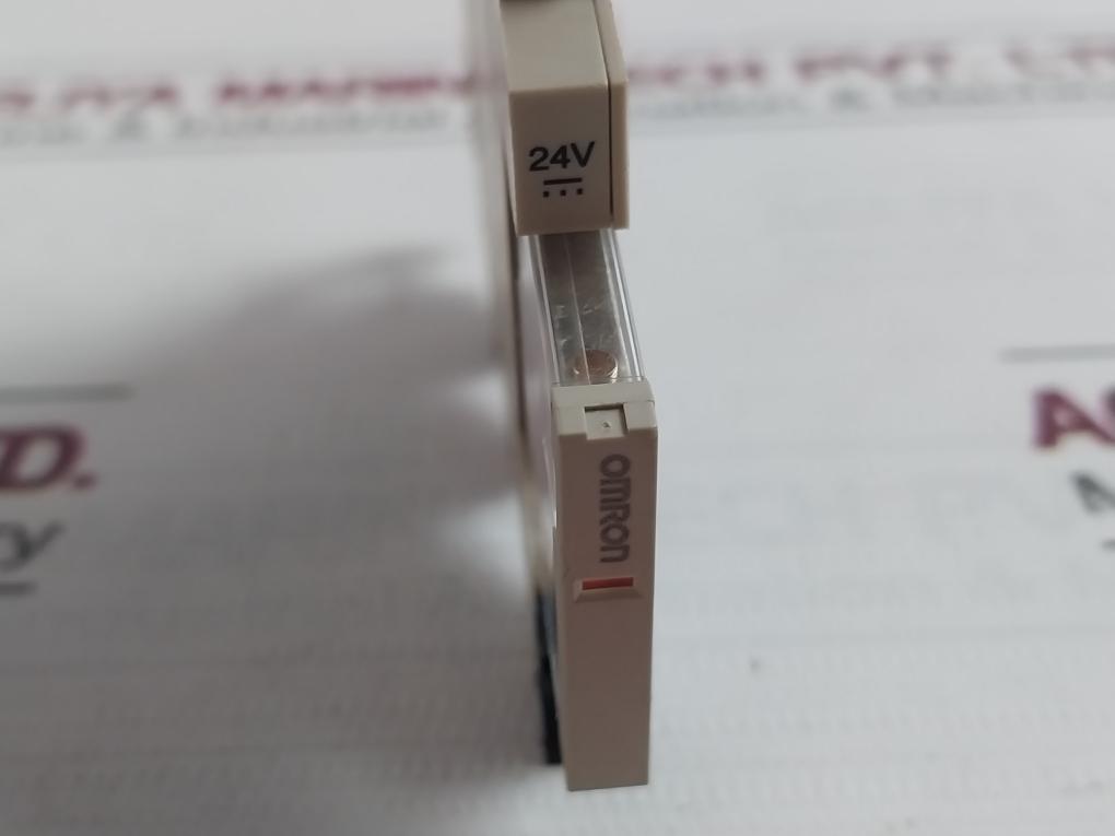 Omron G2Rv-sl500 Interface Relay Use 0.1 In Or 2.5Mm