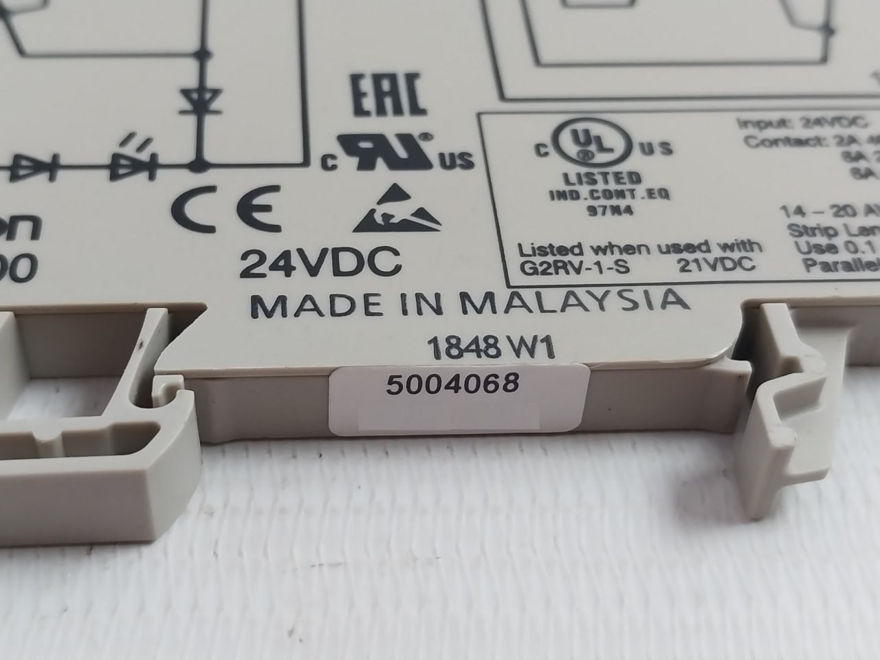 Omron G2Rv-sl500 Interface Relay Use 0.1 In Or 2.5Mm