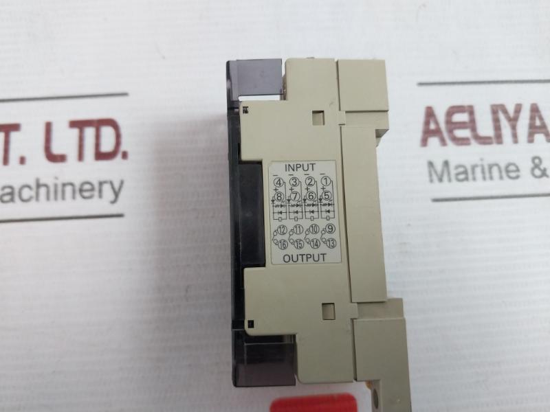 Omron G3Dz-f4B Terminal Relay 22Y1E7 24Vdc 0.3A