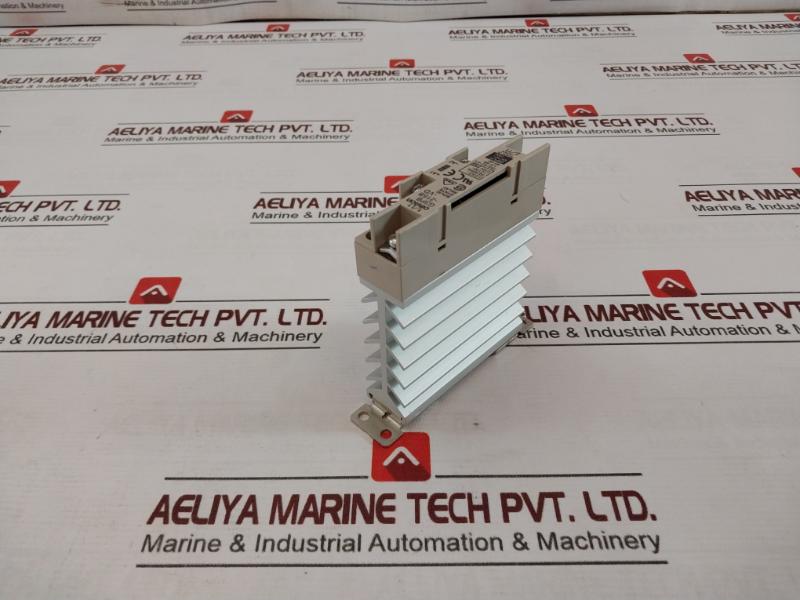 Omron G3Pb-215B-vd Solid State Relay Dc12-24V