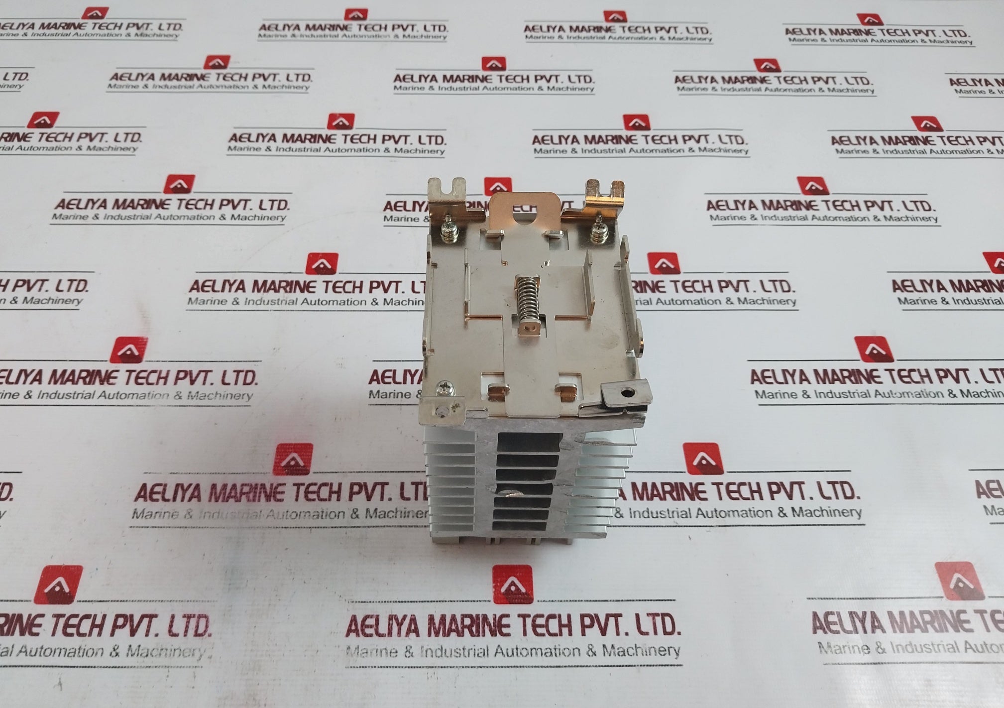 Omron G3Pe-225B-3N Solid State Contactor Dc12-24V