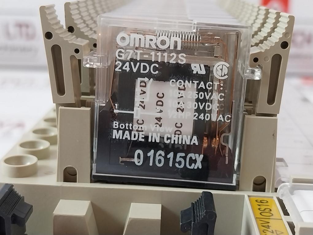 Omron G7Tc-oc16 I/O Relay Terminal Block 24V Dc 10A 30Vdc P7Tf-os16 01615Cx