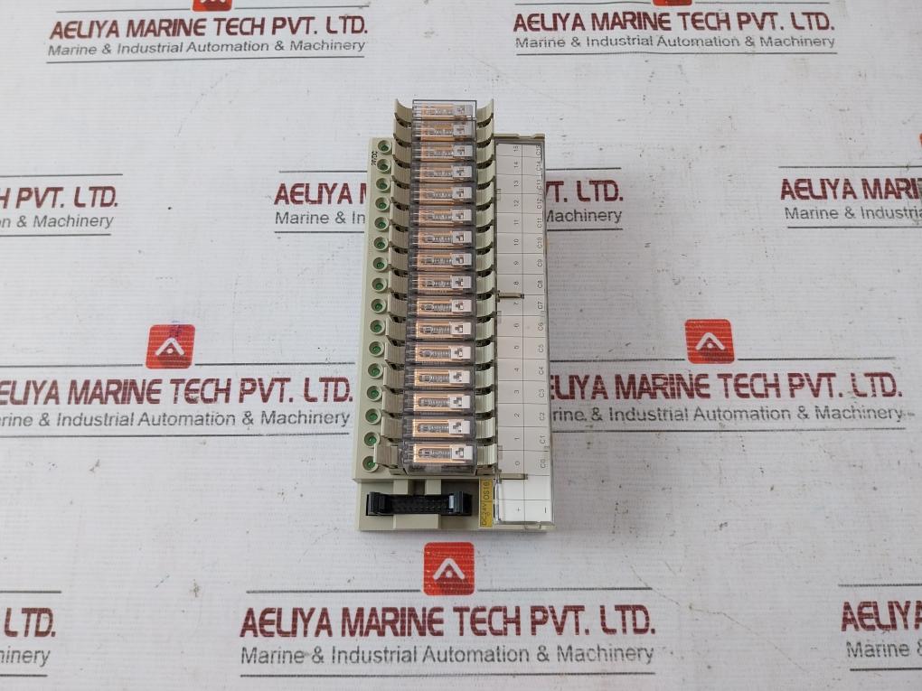 Omron G7Tc-oc16 I/O Relay Terminal Block 24V Dc 10A 30Vdc P7Tf-os16 01615Cx