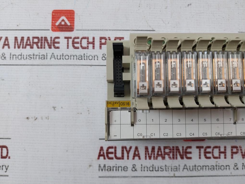 Omron G7Tc-oc16 I/O Relay Terminal Block 24V Dc 10A 30Vdc P7Tf-os16 01615Cx