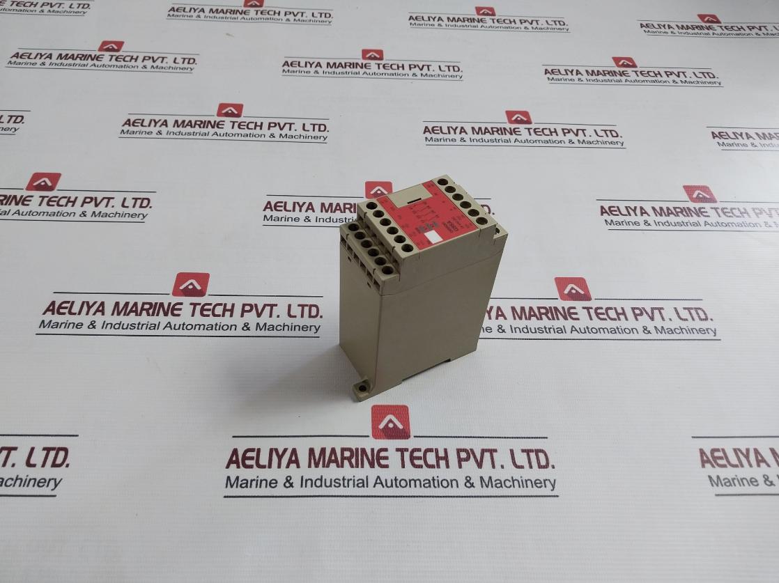 Omron G9Sa-301 Expansion Unit 250Vac 50/60Hz