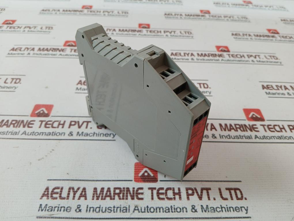 Omron G9Sb-200-d Safety Relay Unit 24Vac/Dc 250Vac 50/60Hz 5A 1250Va