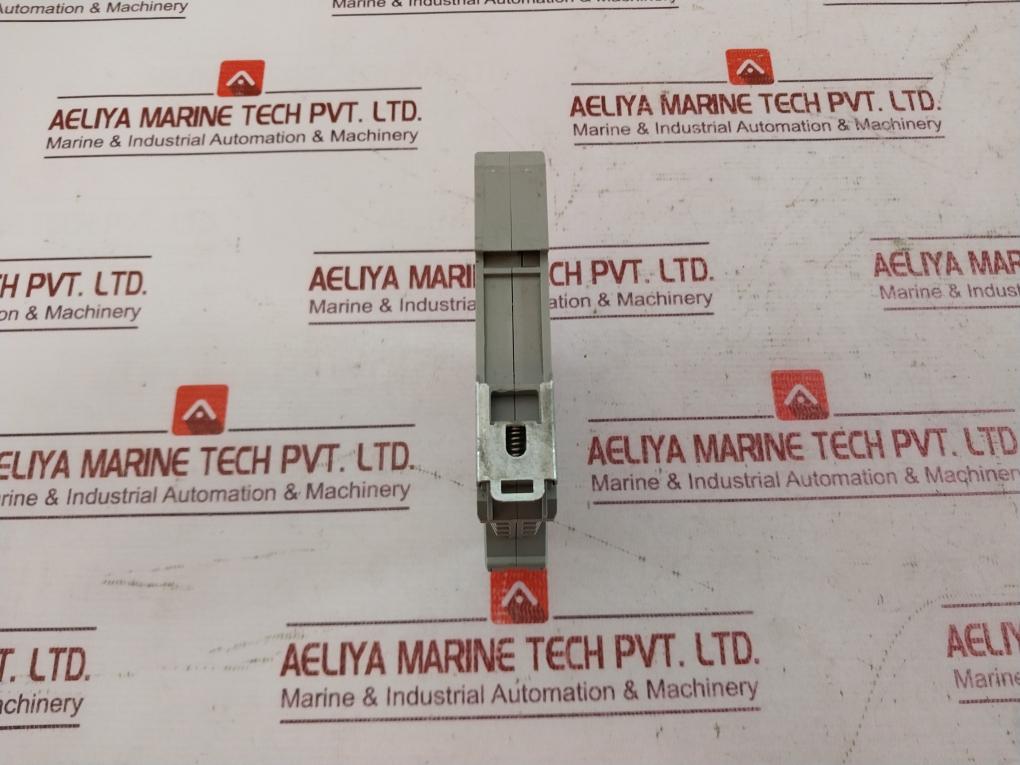 Omron G9Sb-200-d Safety Relay Unit 24Vac/Dc 250Vac 50/60Hz 5A 1250Va