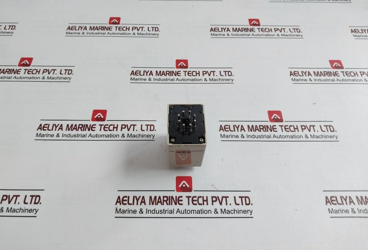 Omron H2A Miniature Motor Driven Timer 2A 250Vac Iec947, Ac-13 0-70 Sec