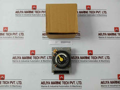 Omron H2E Time Switch 15A 250Vac 50/60Hz 41-10491-1 (Not Working)