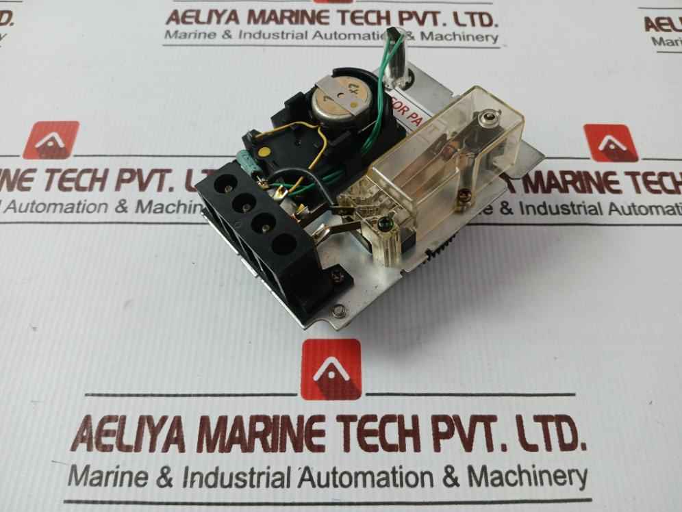 Omron H2E Time Switch 15A 250Vac 50/60Hz 41-10491-1 (Not Working)