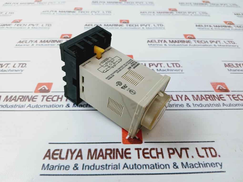 OMRON H3BA-8H Timer Module With Base 5A 250VAC
