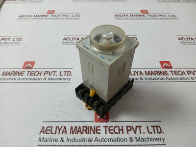 Omron H3Ba-8 Solid-state Timer Module With Base P2Cf-08 100/110/120Vac 50/60Hz