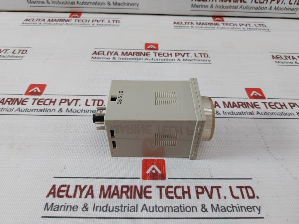 Omron H3Ba-8 Timer 0-10 Sec, 100/110/120Vac 50/60Hz 5A 250Vac