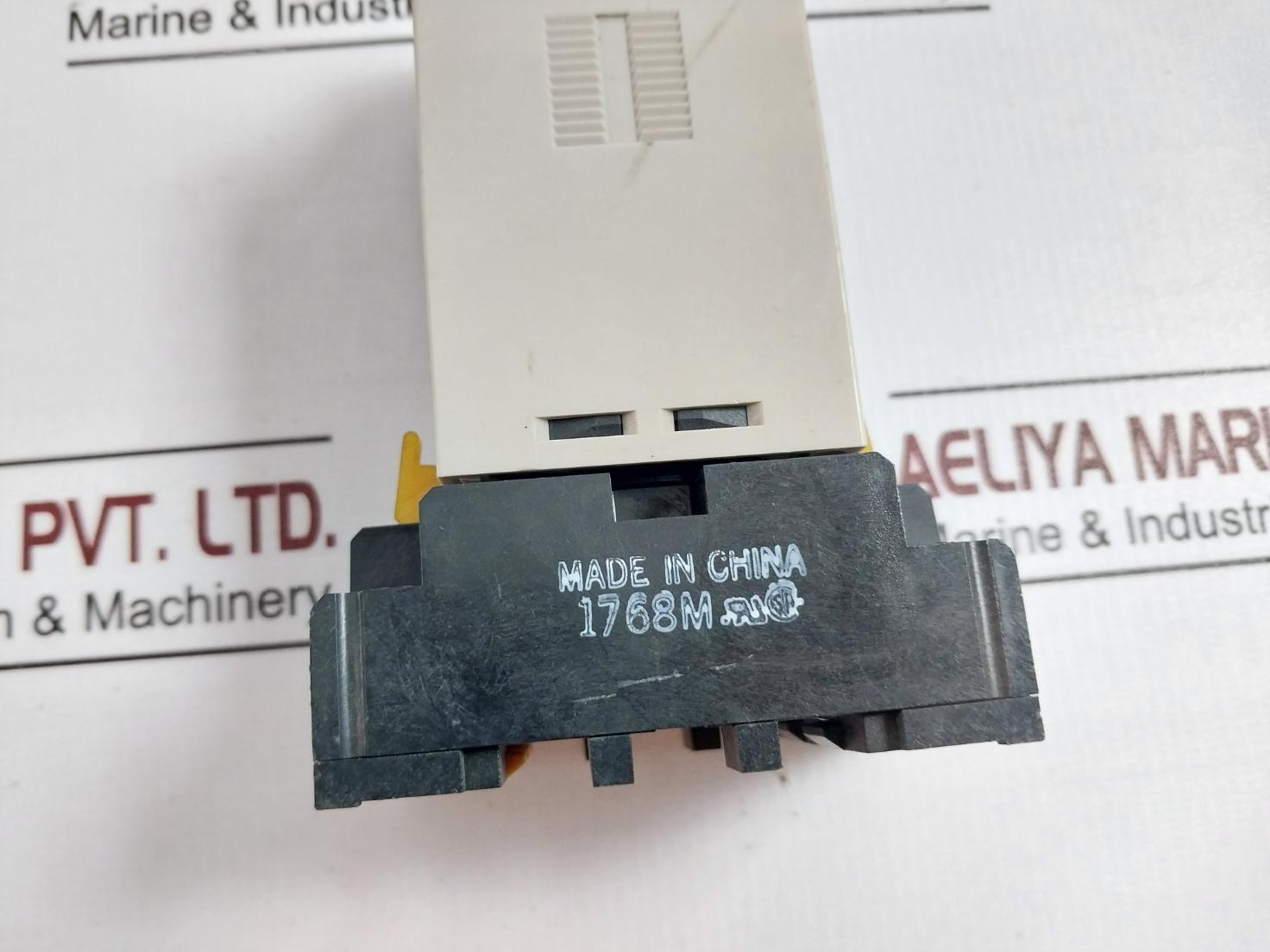 Omron H3Ba-n Solid-state Timer 24 Vdc 5A 250Vac