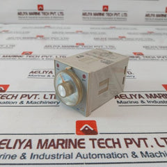 Omron H3Bf-8 Timer 0-0.5 Min 100/110/120Vac 50/60Hz