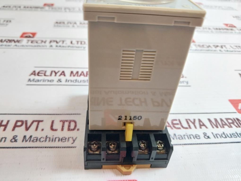 Omron H3BG-8-30 Time Relay 0.5-10 sec