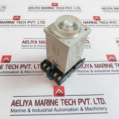 Omron H3Bg-8 Timer Relay 0-10 Sec