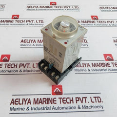 Omron H3Bg-8 Timer Relay 0-10 Sec