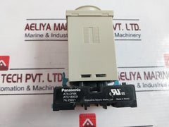 Omron H3Bg-8 Timer Relay 0-10 Sec
