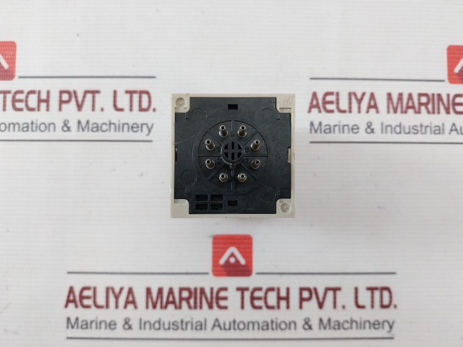 Omron H3Cr-a8E Solid-state Timer 0-30Sec 100-240 Vac 50/60Hz/100-125Vdc