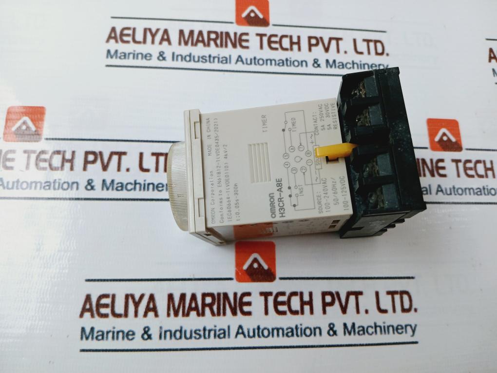 Omron H3Cr-a8E Timer With Base