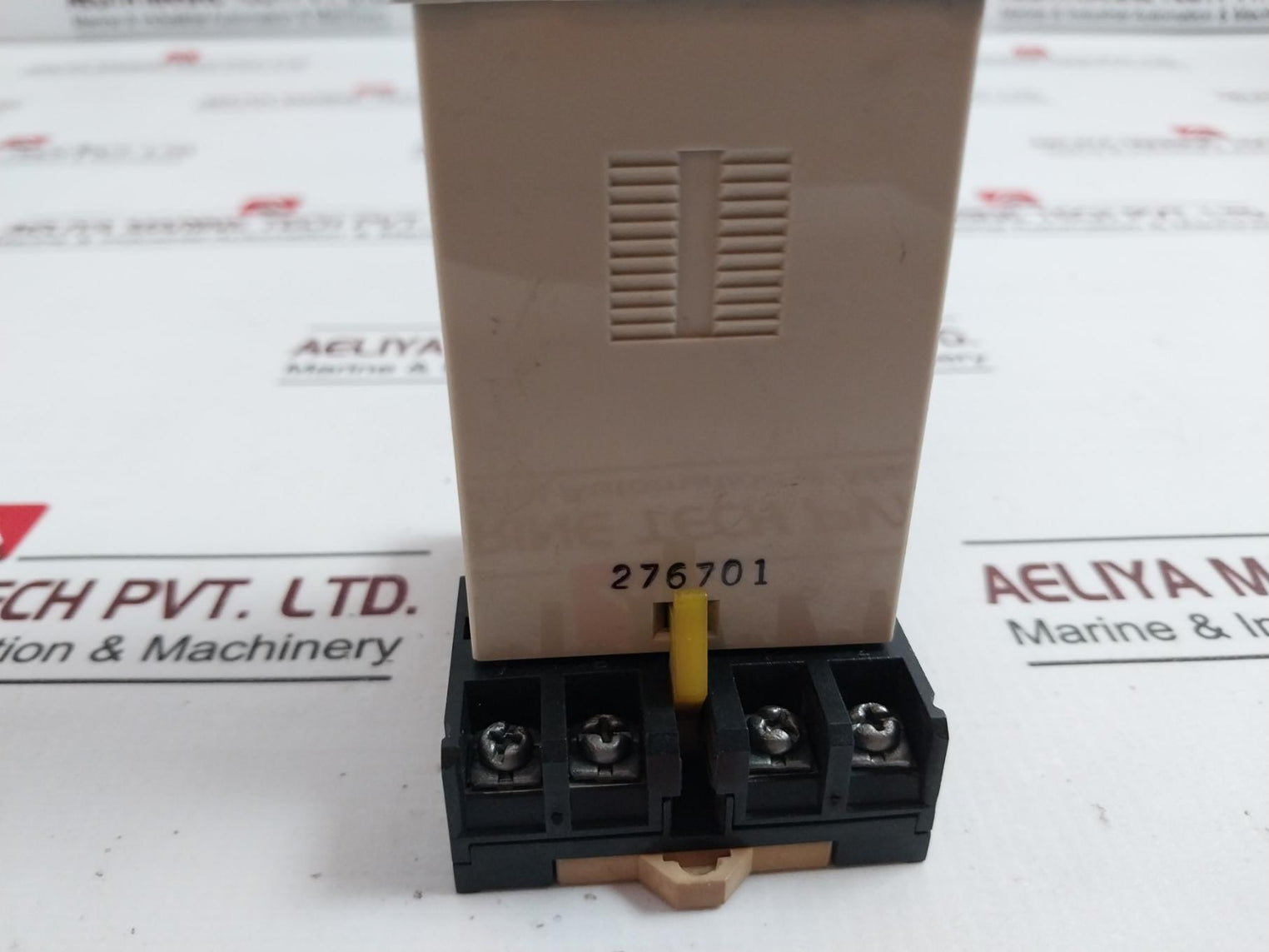 Omron H3Cr-a8El Timer 100 240Vac 50/60Hz 5A 250Vac 250V 5A