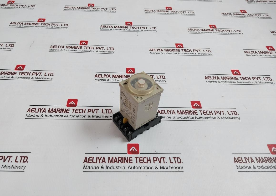 Omron H3Cr-a8El Timer 100 240Vac 50/60Hz 5A 250Vac 250V 5A