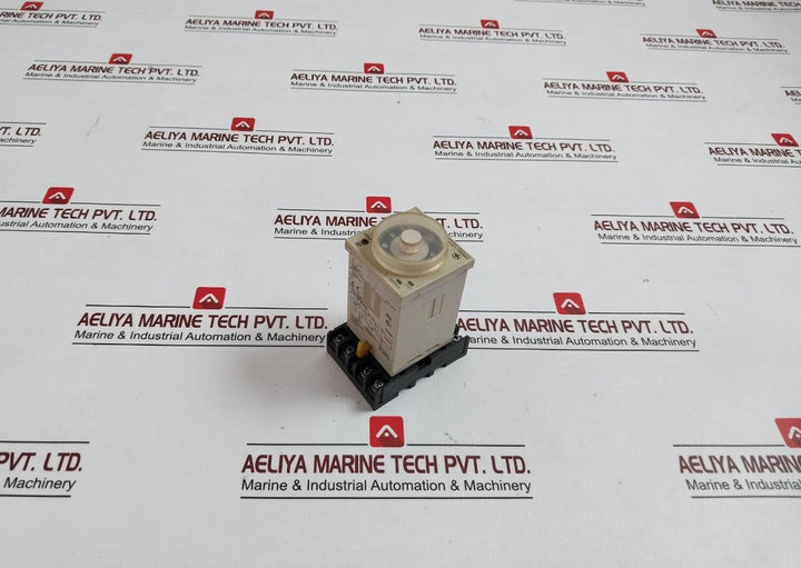 Omron H3Cr-a8El Timer 100 240Vac 50/60Hz 5A 250Vac 250V 5A