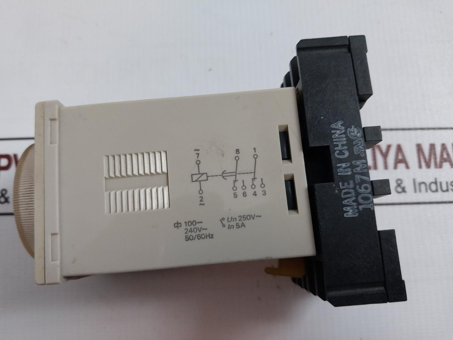 Omron H3Cr-a8El Timer 100 240Vac 50/60Hz 5A 250Vac 250V 5A