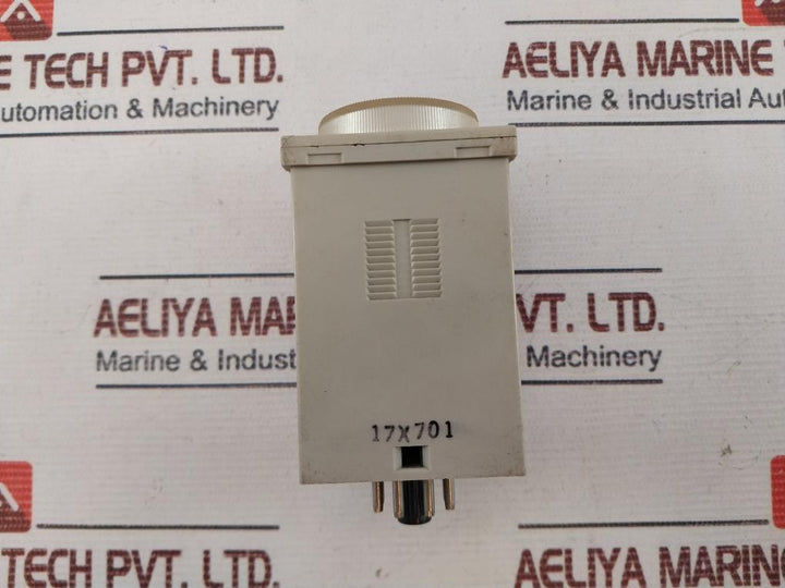 Omron H3cr-a8el Timer 5a 100-240v~ 50/60hz