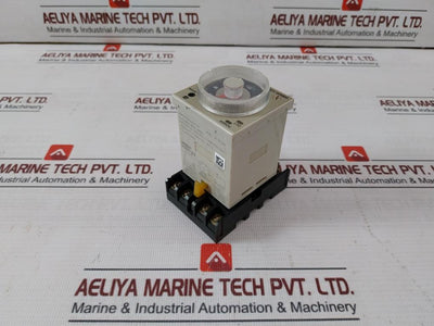 Omron H3Cr-a8 Solid-state Analog Timer W/ Base 5A 250Vac Dc-13 0.5A. 30V P2Cf-08