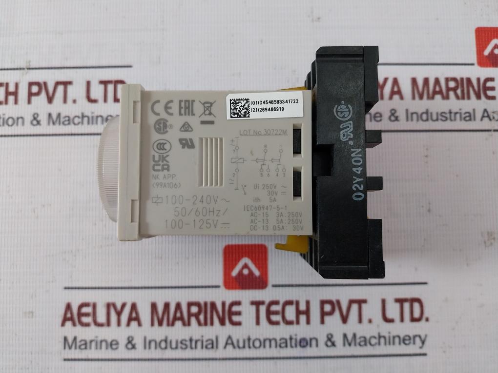 Omron H3Cr-a8 Solid-state Analog Timer W/ Base 5A 250Vac Dc-13 0.5A. 30V P2Cf-08