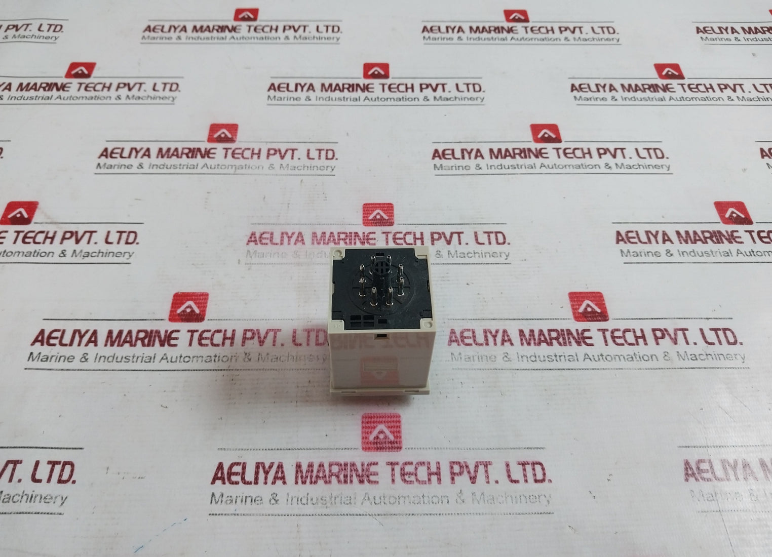 Omron H3Cr-a8 Solid-state Timer 100-240Vac 50/60Hz/ 100-125Vdc 5A 3C3Vkk9D