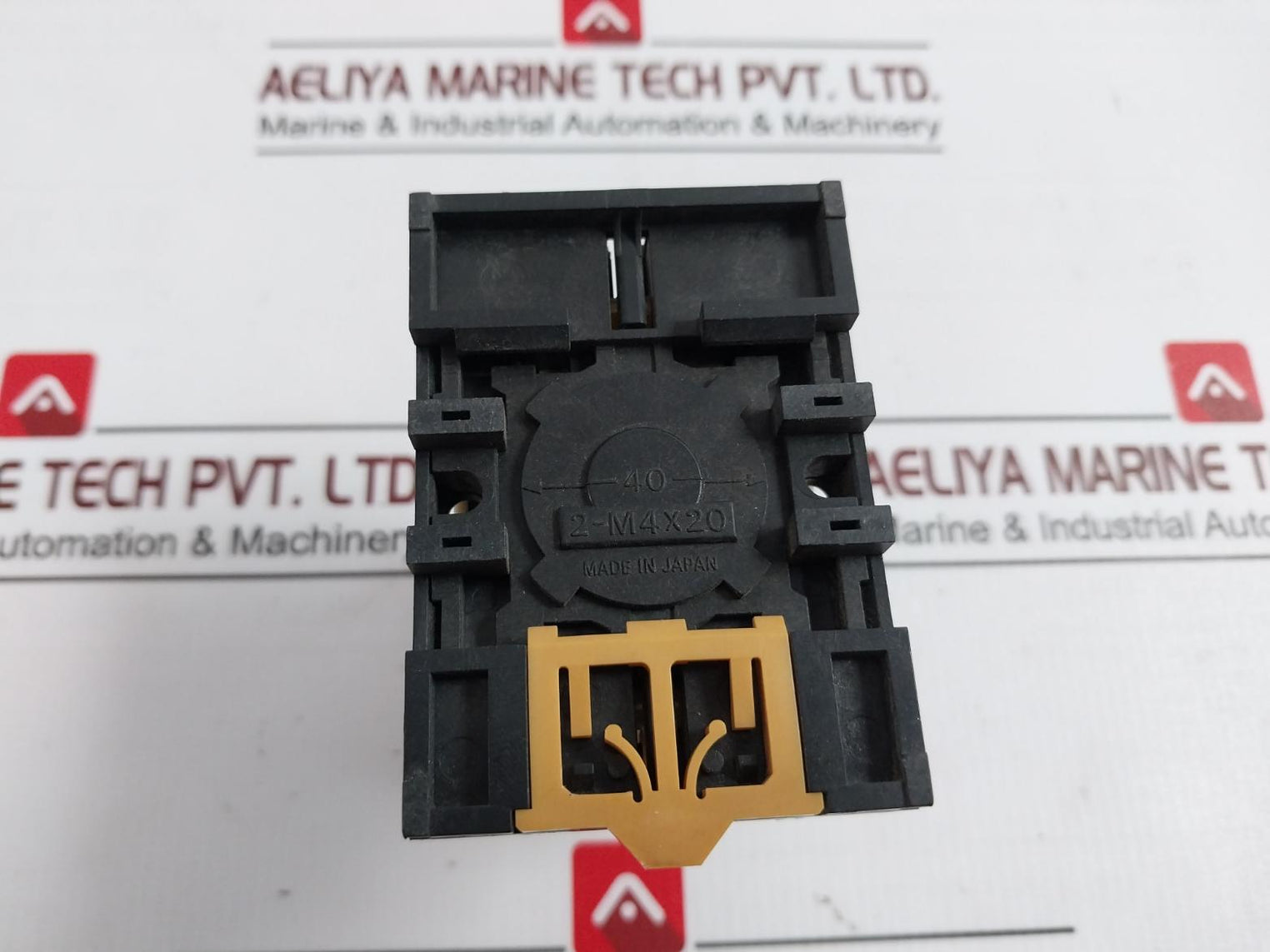 Omron H3Cr-a8 Solid-state Timer 110Vac 100-240V~ 50/60Hz 5A