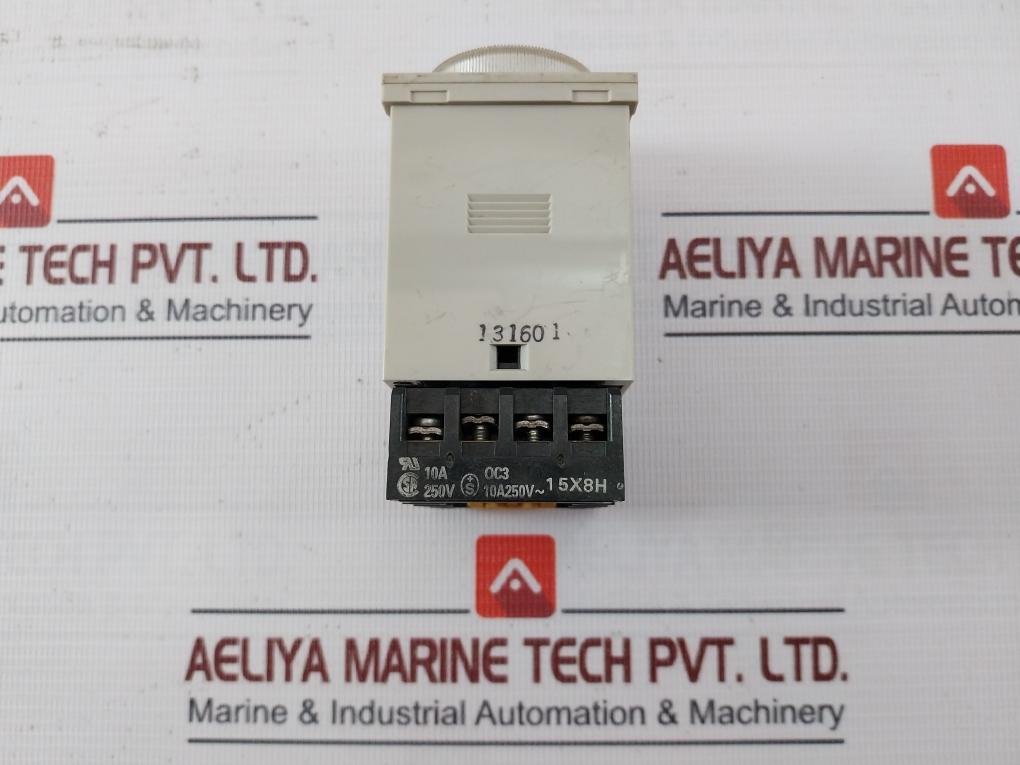 Omron H3Cr-a8 Solid State Timer Pf083A-e 0.05S-300H 100-240Vac 50/60Hz 5A 250Vac